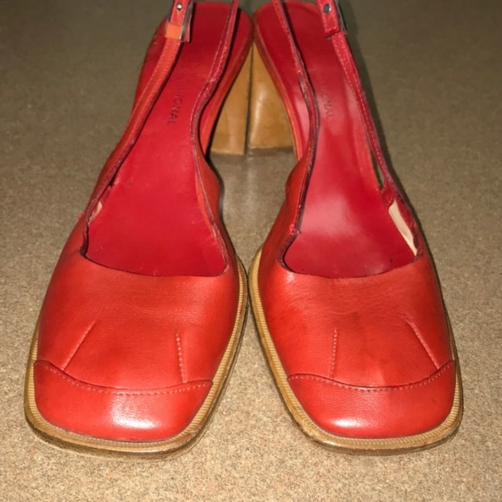 CoSTUME NATIONAL VINTAGE SLING BACKS